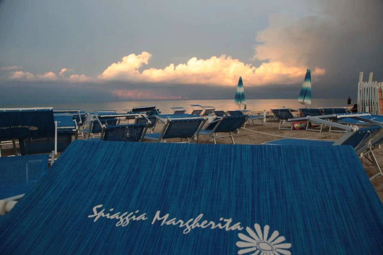 Hotel Riziana تّشيرفييا